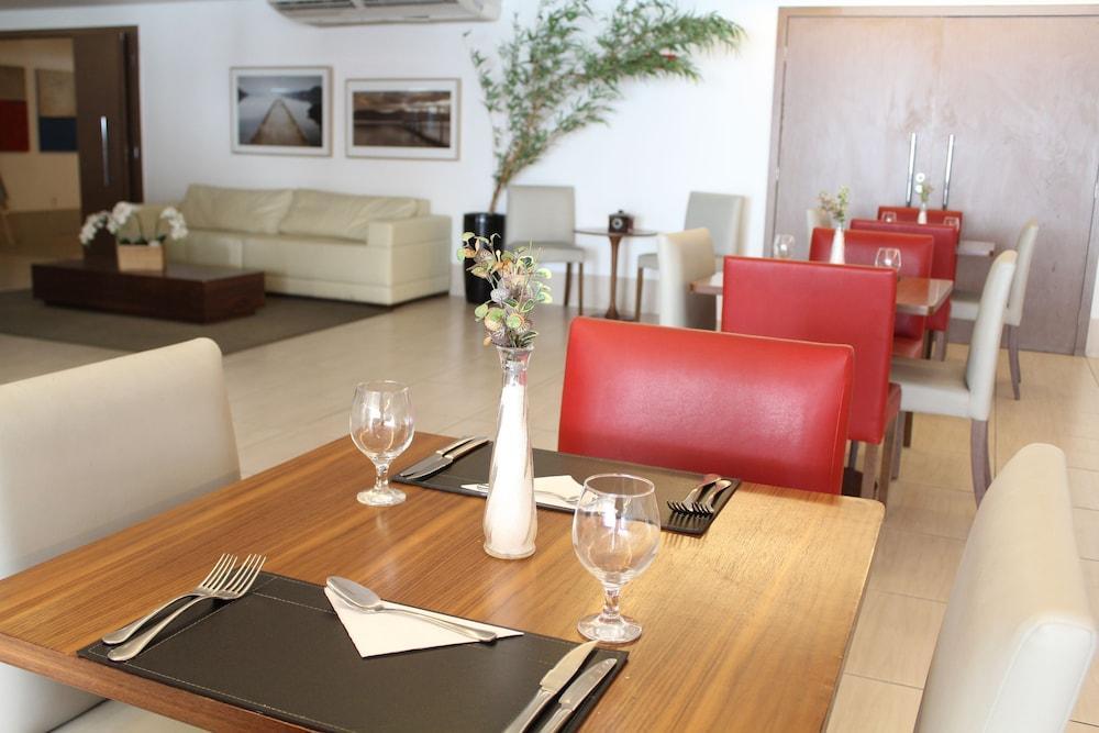 Ramada Hotel & Suites Campos Pelinca Campos dos Goytacazes Εξωτερικό φωτογραφία