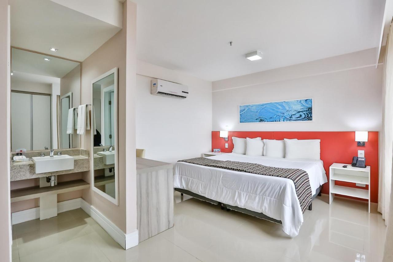 Ramada Hotel & Suites Campos Pelinca Campos dos Goytacazes Εξωτερικό φωτογραφία